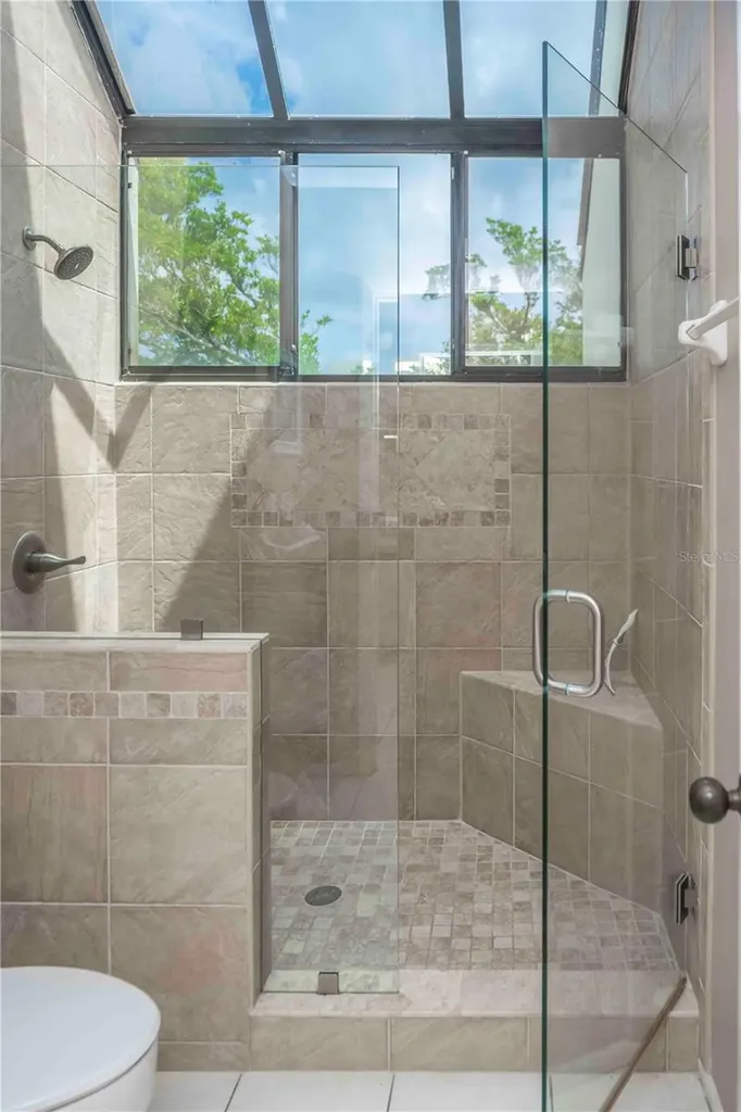 1922 Harbourside Drive Longboat Key FL 34228