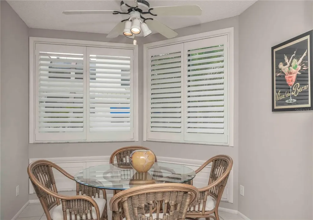 1922 Harbourside Drive Longboat Key FL 34228