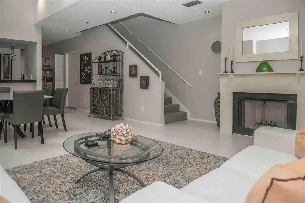 1922 Harbourside Drive Longboat Key FL 34228