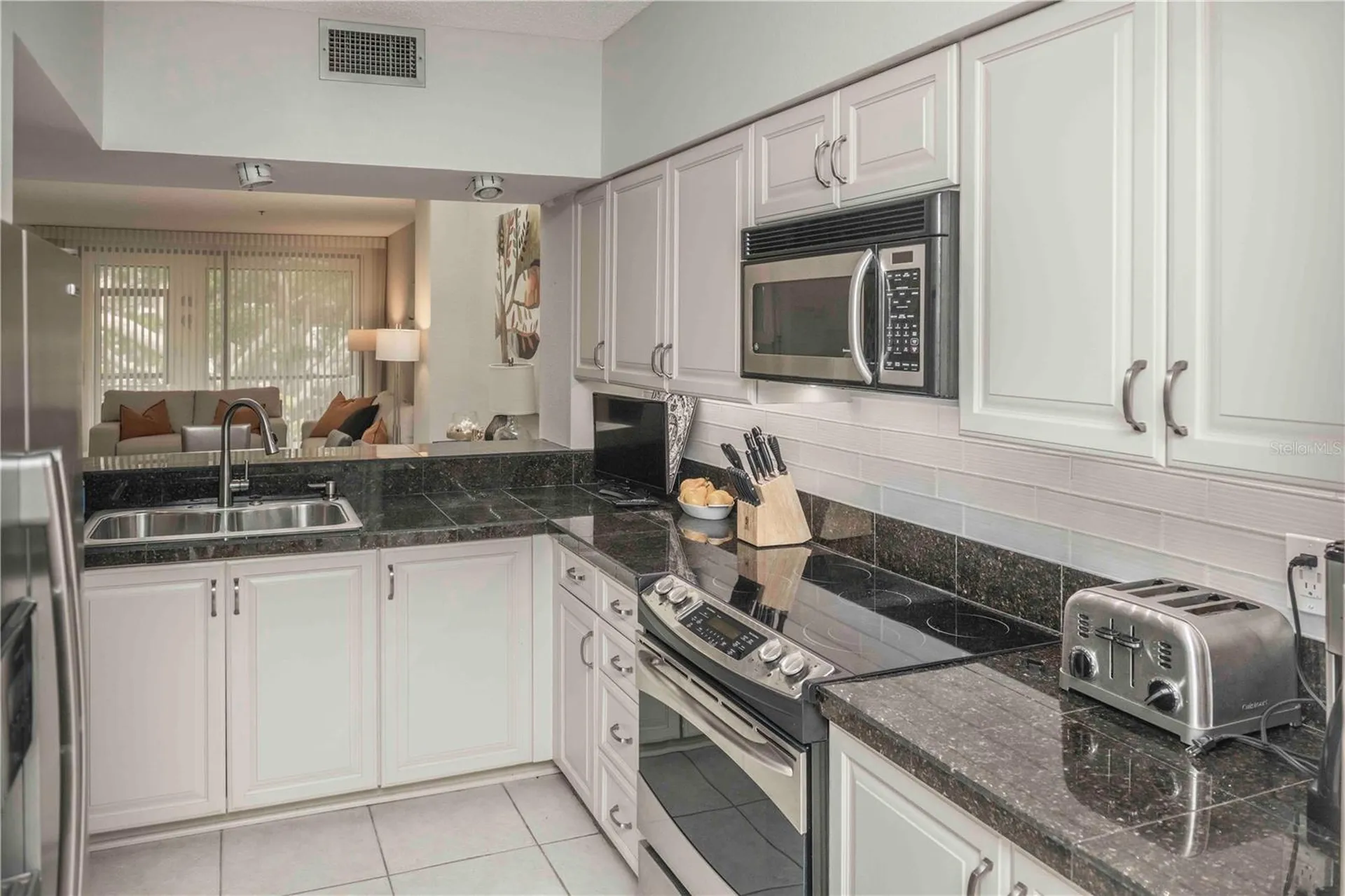 1922 Harbourside Drive Longboat Key FL 34228