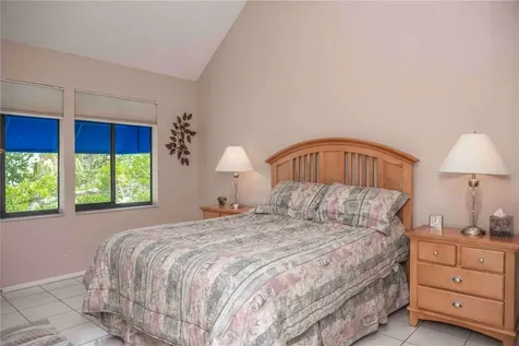 1922 Harbourside Drive Longboat Key FL 34228
