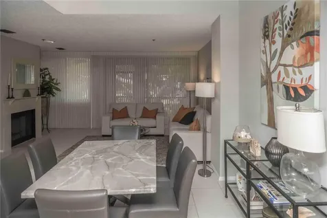 1922 Harbourside Drive Longboat Key FL 34228