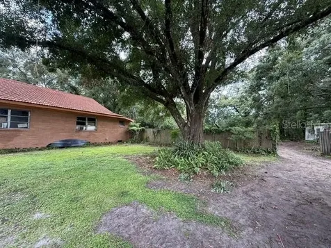 3011 S Wiggins Road Plant City FL 33566