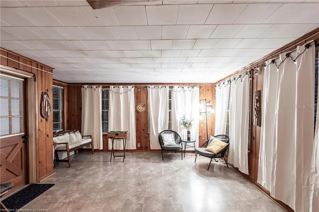 2600 Lakeview Drive Sebring FL 33870