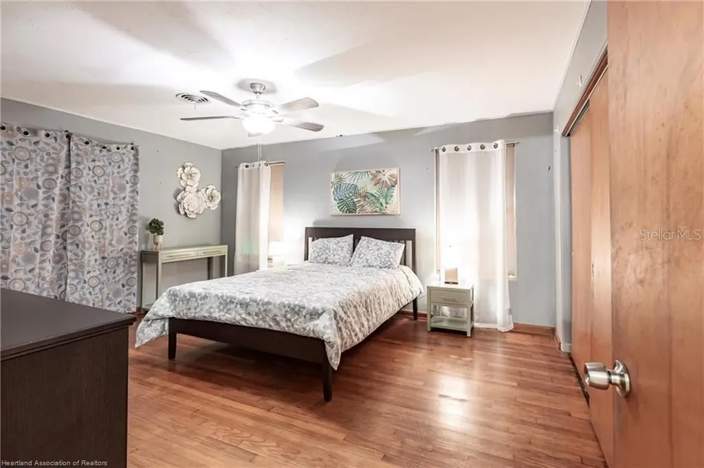 2600 Lakeview Drive Sebring FL 33870