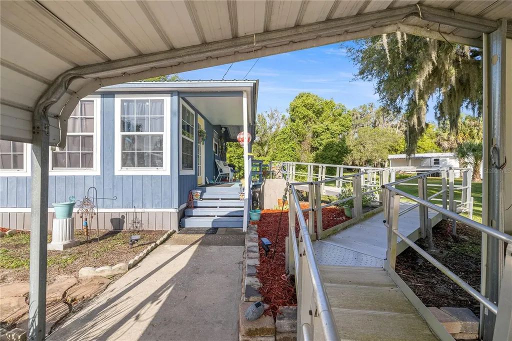 9490 NE 306th Avenue Fort Mc Coy FL 32134