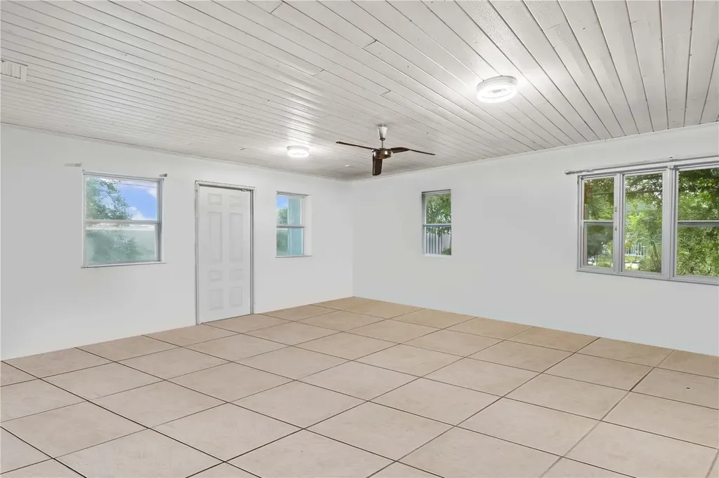 13002 E Wheeler Road Dover FL 33527