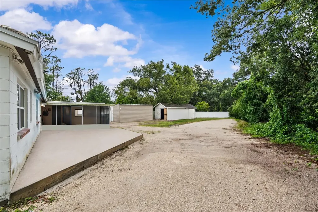 13002 E Wheeler Road Dover FL 33527