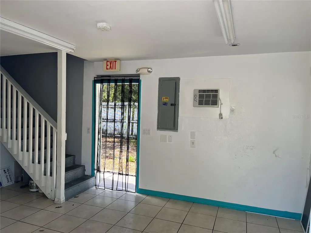 18132 Commercial Way Weeki Wachee FL 34614