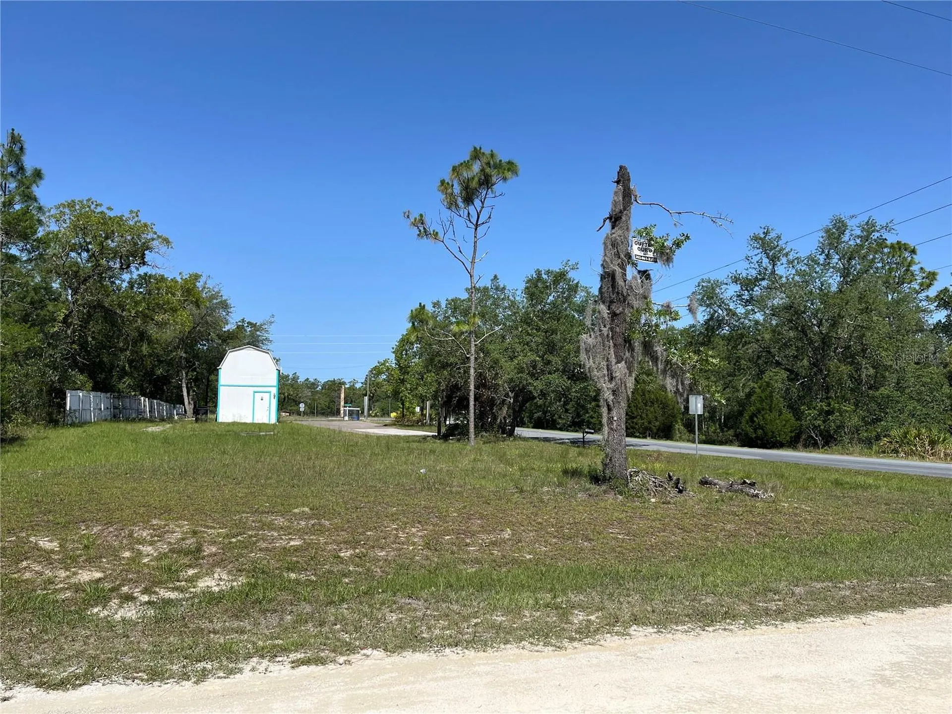 18132 Commercial Way Weeki Wachee FL 34614