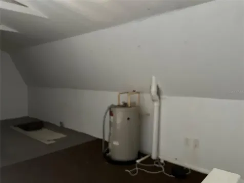 18132 Commercial Way Weeki Wachee FL 34614