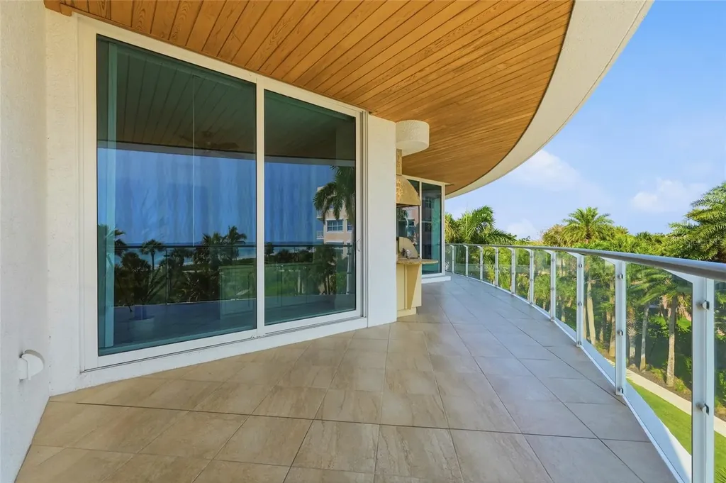 2251 Gulf Of Mexico Drive Longboat Key FL 34228
