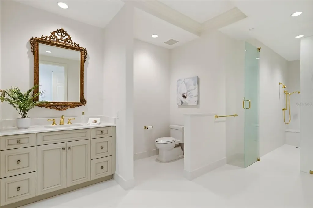 2251 Gulf Of Mexico Drive Longboat Key FL 34228