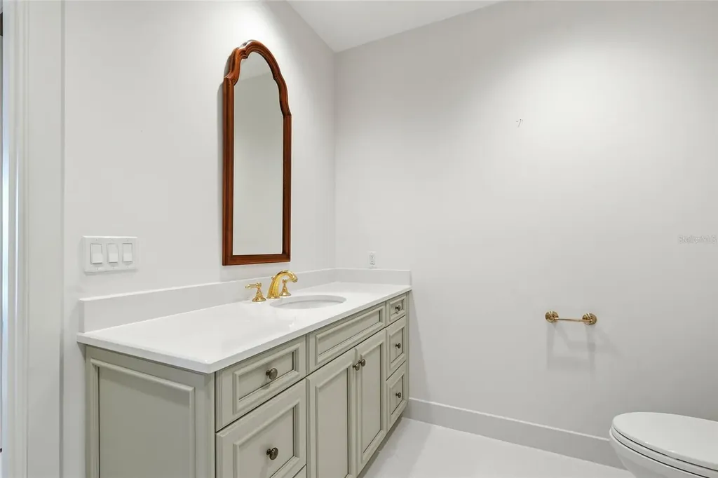2251 Gulf Of Mexico Drive Longboat Key FL 34228