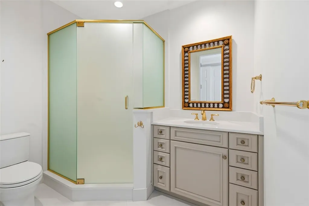 2251 Gulf Of Mexico Drive Longboat Key FL 34228