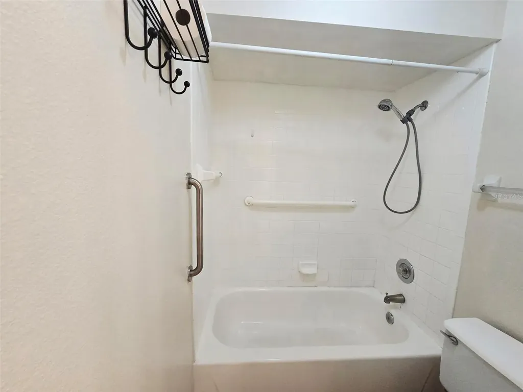 6033 34th Street W Bradenton FL 34210