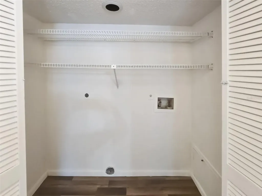 6033 34th Street W Bradenton FL 34210
