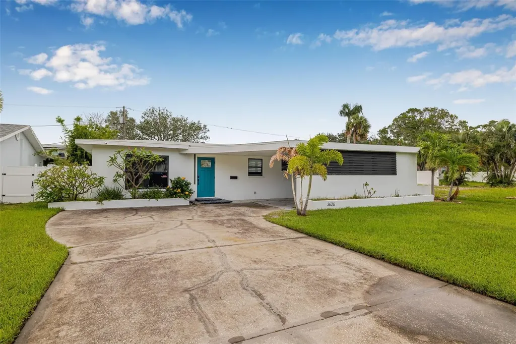 3626 Bayshore Boulevard NE St Petersburg FL 33703