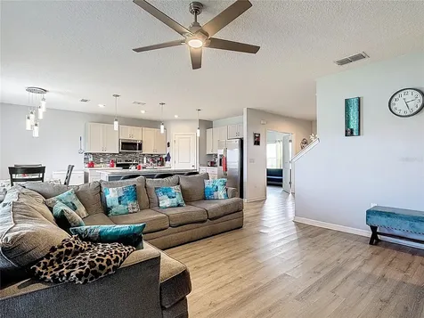402 Quarry Rock Circle Kissimmee FL 34758