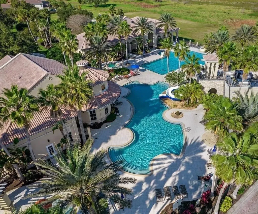 1940 Goblet Cove Street Kissimmee FL 34746