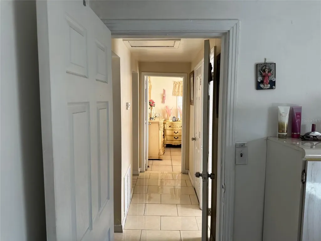 3322 W Saint Joseph Street Tampa FL 33607