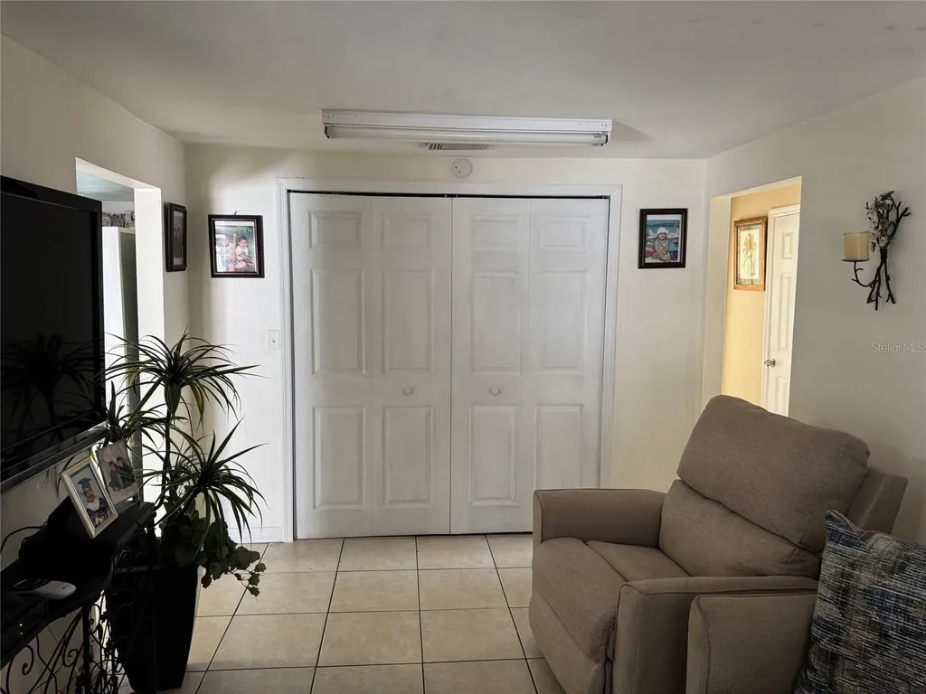 3322 W Saint Joseph Street Tampa FL 33607