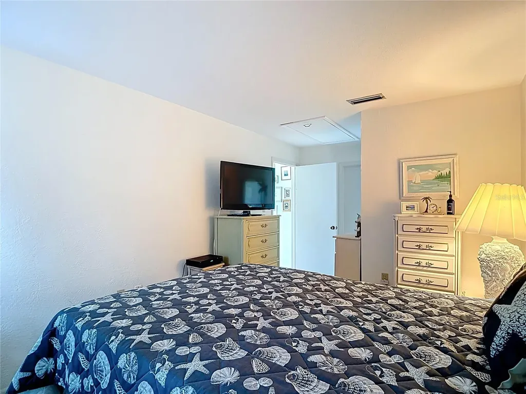 4360 Tahitian Gardens Circle Holiday FL 34691