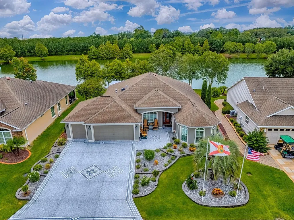 2602 Montclair Lane The Villages FL 32162