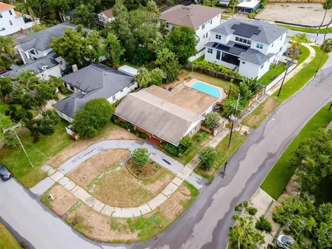5101 W Neptune Way Tampa FL 33609