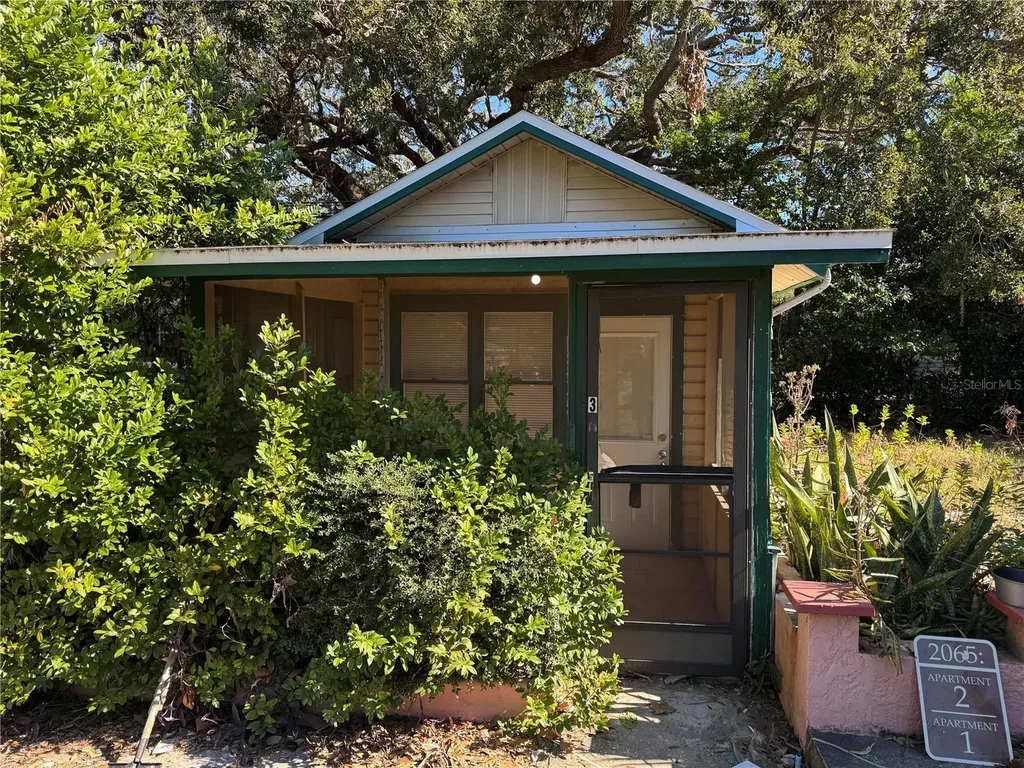2065 Betty Clearwater FL 33755