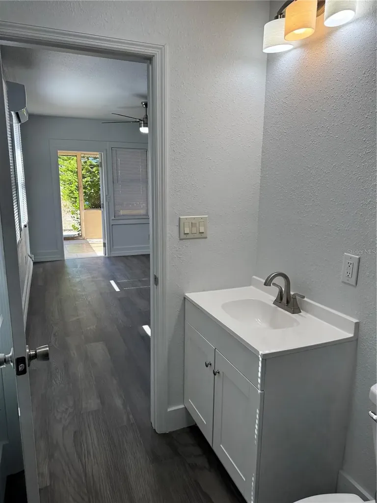 2065 Betty Clearwater FL 33755