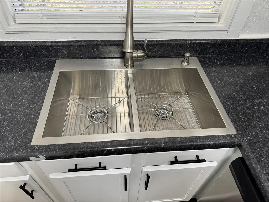 2065 Betty Clearwater FL 33755