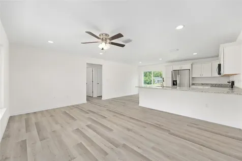 13019 NE 7th Loop Silver Springs FL 34488
