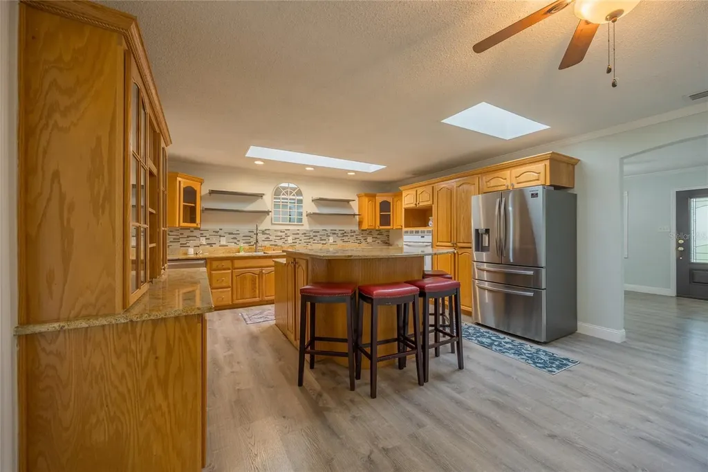 5712 S 20th Avenue S Tampa FL 33619