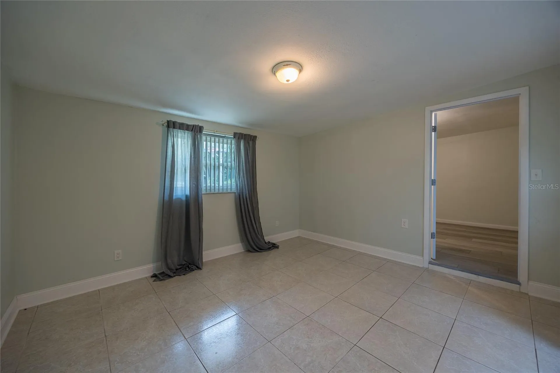 5712 S 20th Avenue S Tampa FL 33619