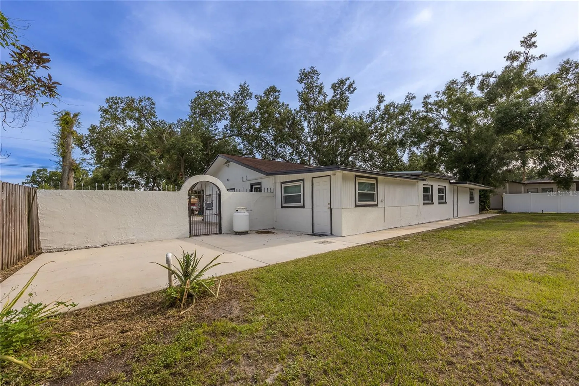 5712 S 20th Avenue S Tampa FL 33619