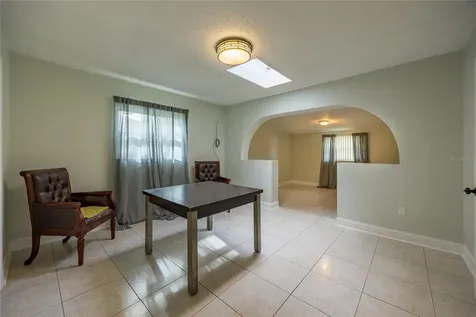 5712 S 20th Avenue S Tampa FL 33619
