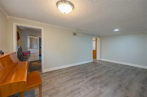 5712 S 20th Avenue S Tampa FL 33619