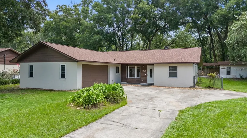 4465 NE 34th Court Ocala FL 34479
