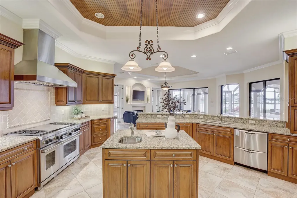 5408 Tybee Island Drive Apollo Beach FL 33572