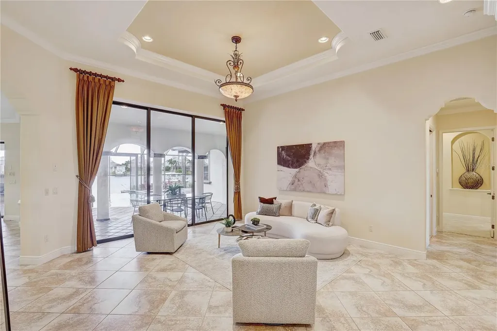 5408 Tybee Island Drive Apollo Beach FL 33572