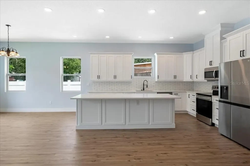 6175 109th Avenue N Pinellas Park FL 33782