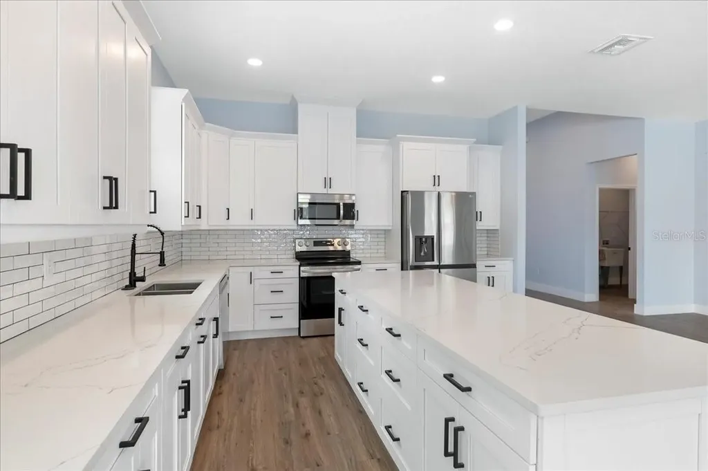 6175 109th Avenue N Pinellas Park FL 33782
