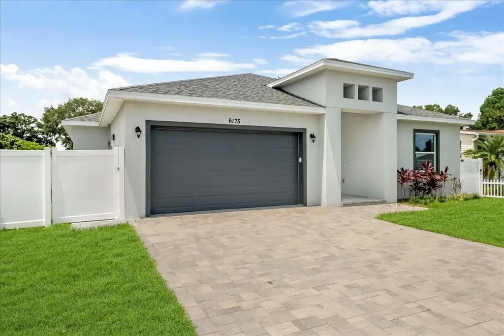 6175 109th Avenue N Pinellas Park FL 33782
