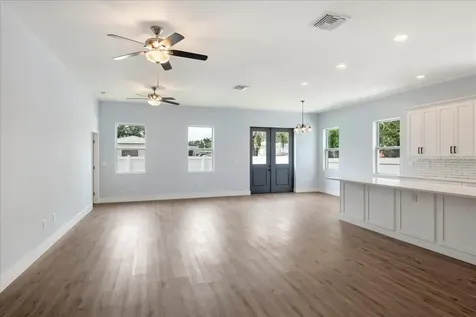 6175 109th Avenue N Pinellas Park FL 33782