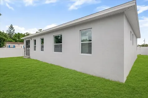 6175 109th Avenue N Pinellas Park FL 33782