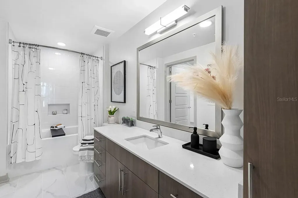 425 Centerpointe Circle Altamonte Springs FL 32701