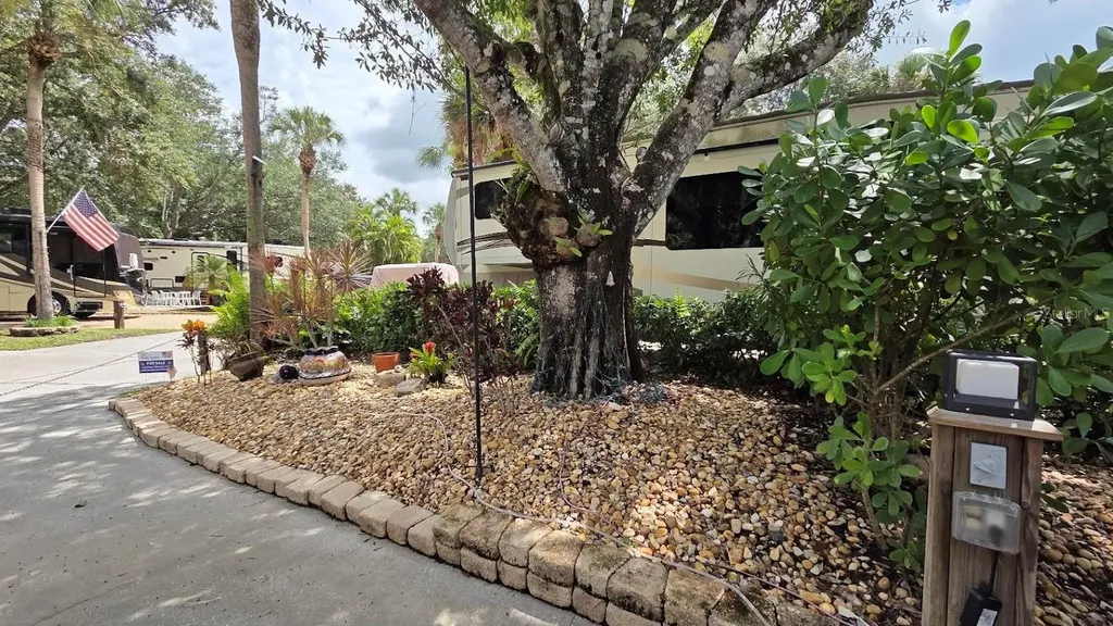 171 Appaloosa Trail River Ranch FL 33867