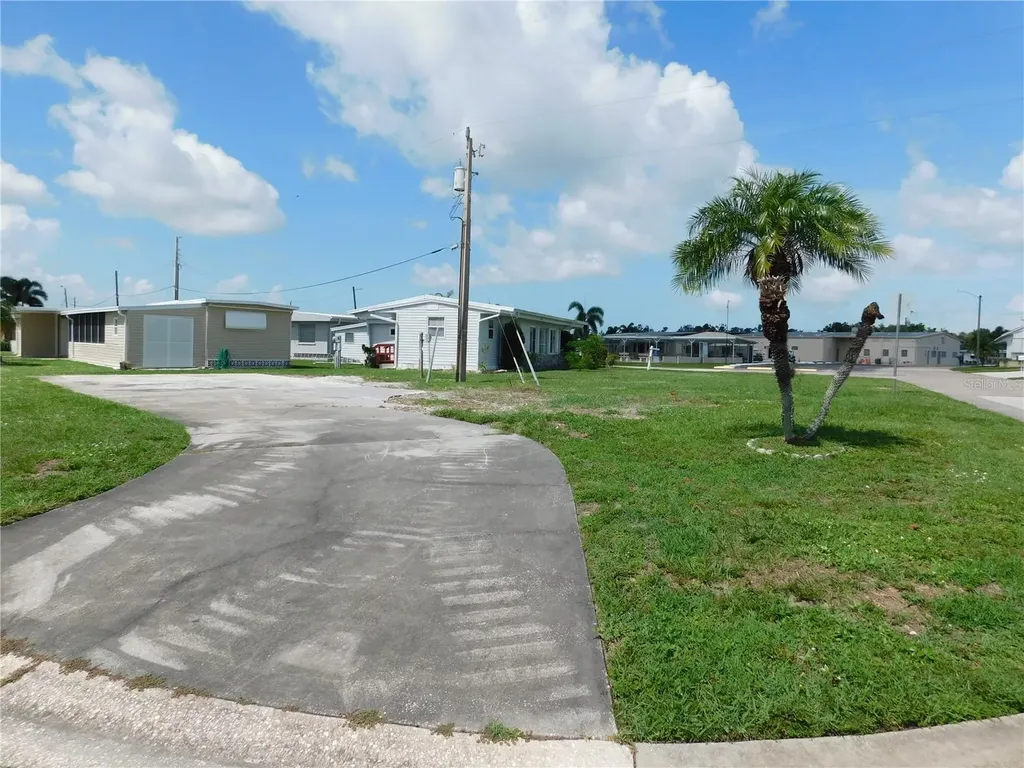 1205 43rd Avenue Drive E Ellenton FL 34222