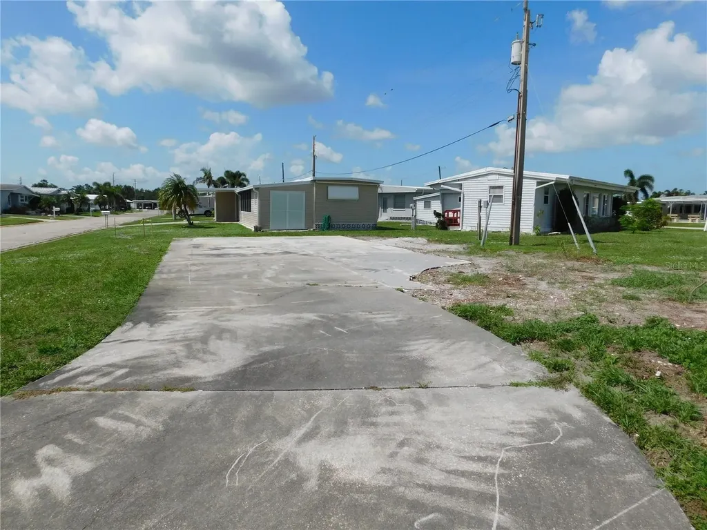 1205 43rd Avenue Drive E Ellenton FL 34222